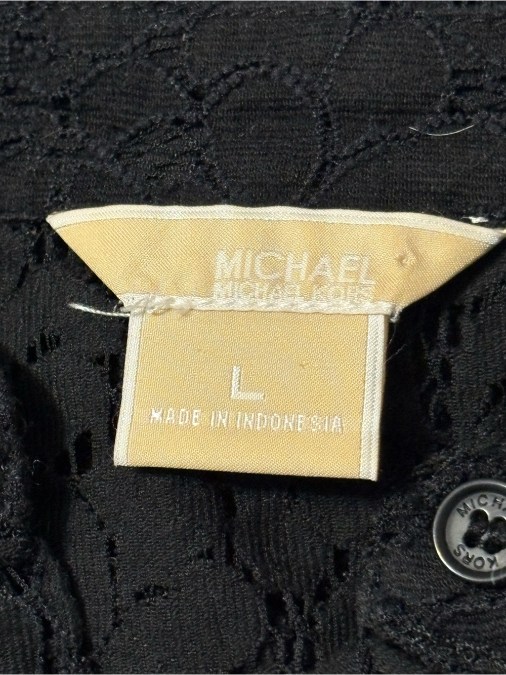 MICHAEL Michael Kors Black Lace Button-Down Cap Sleeve Top - Picture 5 of 6